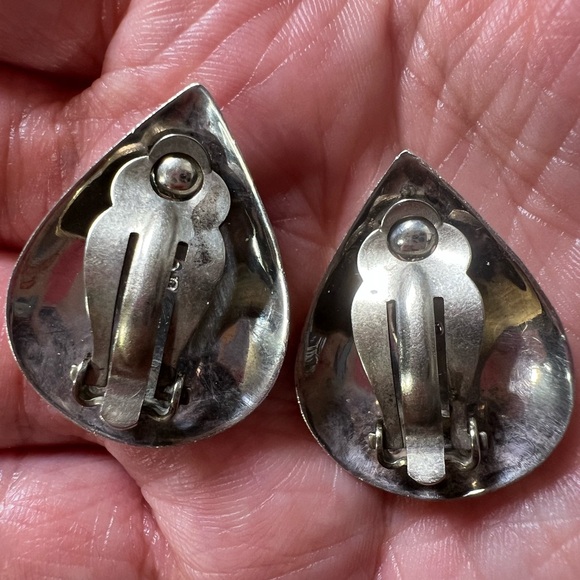 Onyx Teardrop Sterling Silver 925 Clip-on Earrings - Picture 2 of 4